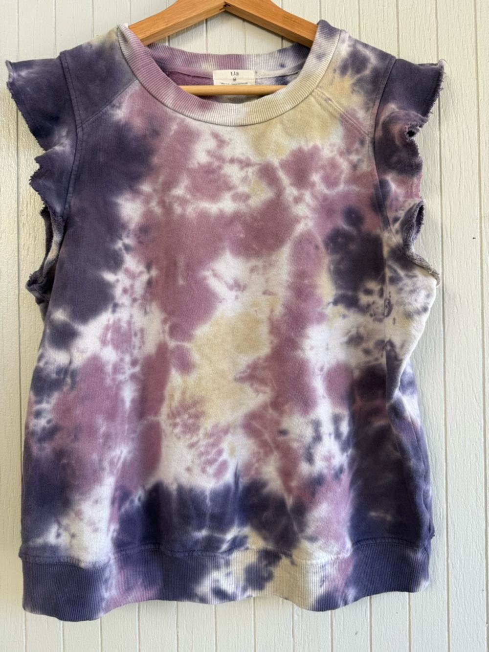 T.La Tie Dyed Sleeveless Ruffle Sweatshirt